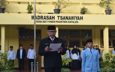 Awali Tahun Ajaran Baru, MTs Serba Bakti Gelar Upacara Bendera, Silaturahmi dan Ziarah ke Makam Para Sesepuh TQN Suryalaya